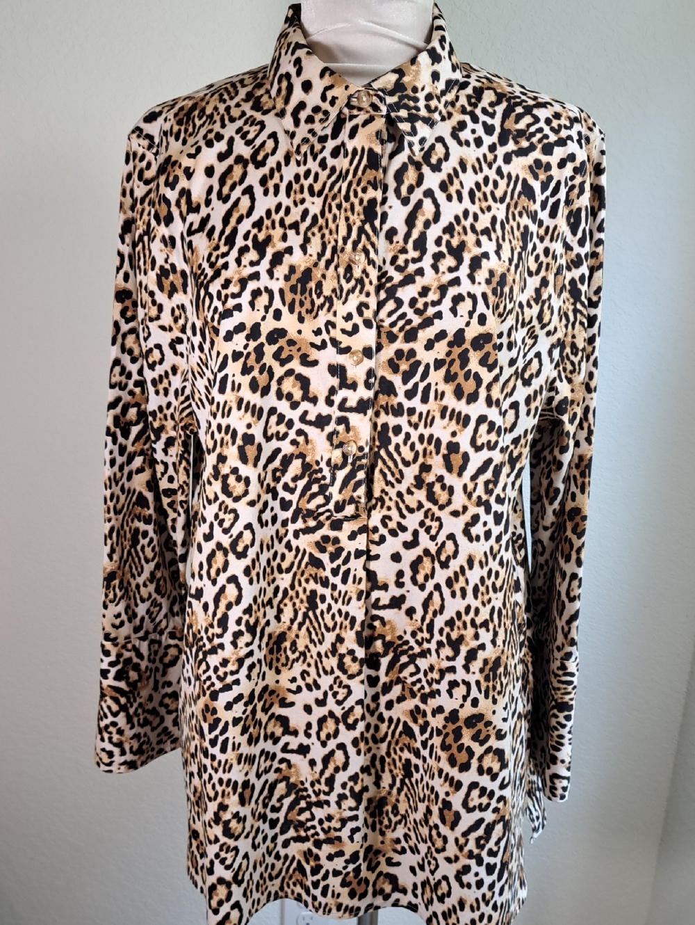 Chico's Women Leopard Print Half Button-Front Collar Blouse Tunic Long Sleeve XL
